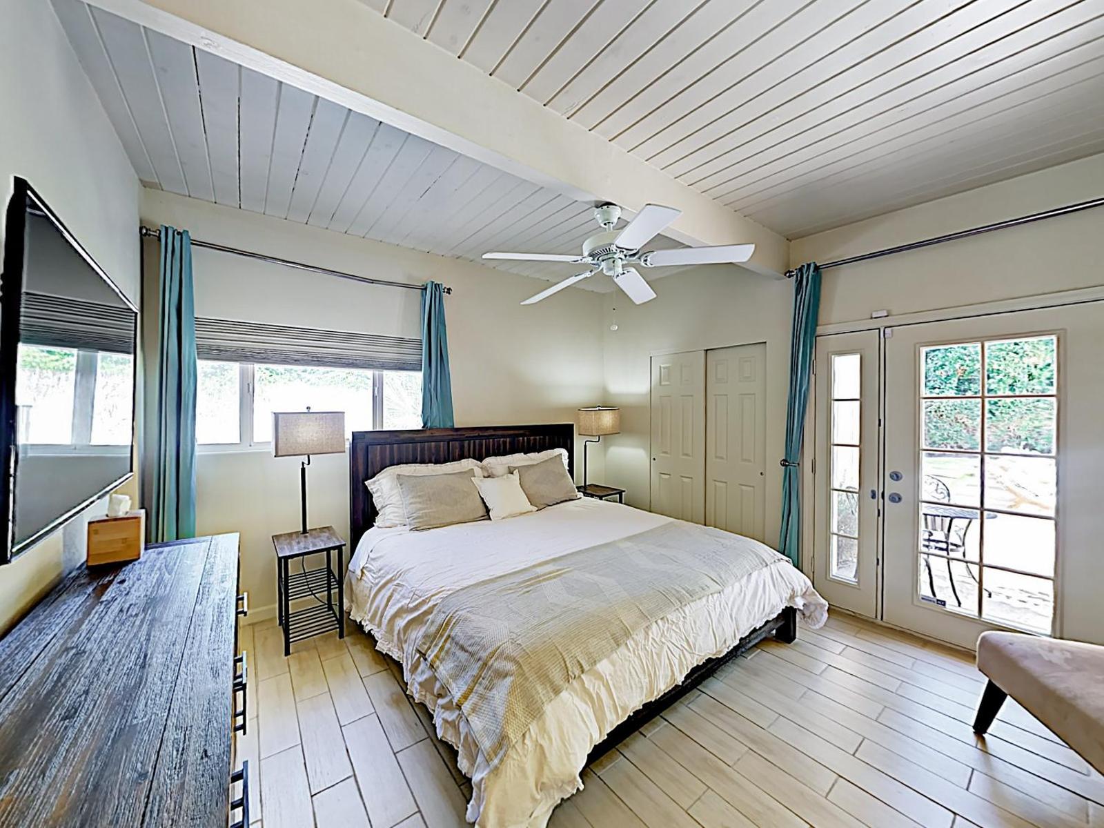 New Listing! Stunning Movie Colony W/ Private Pool Home