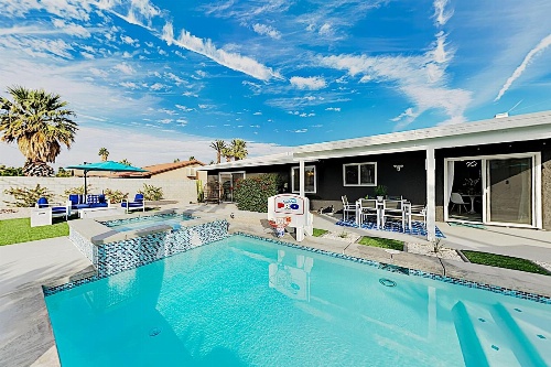 Gated Mountain-View Haven w/ Pool, Hot Tub and Firepit home